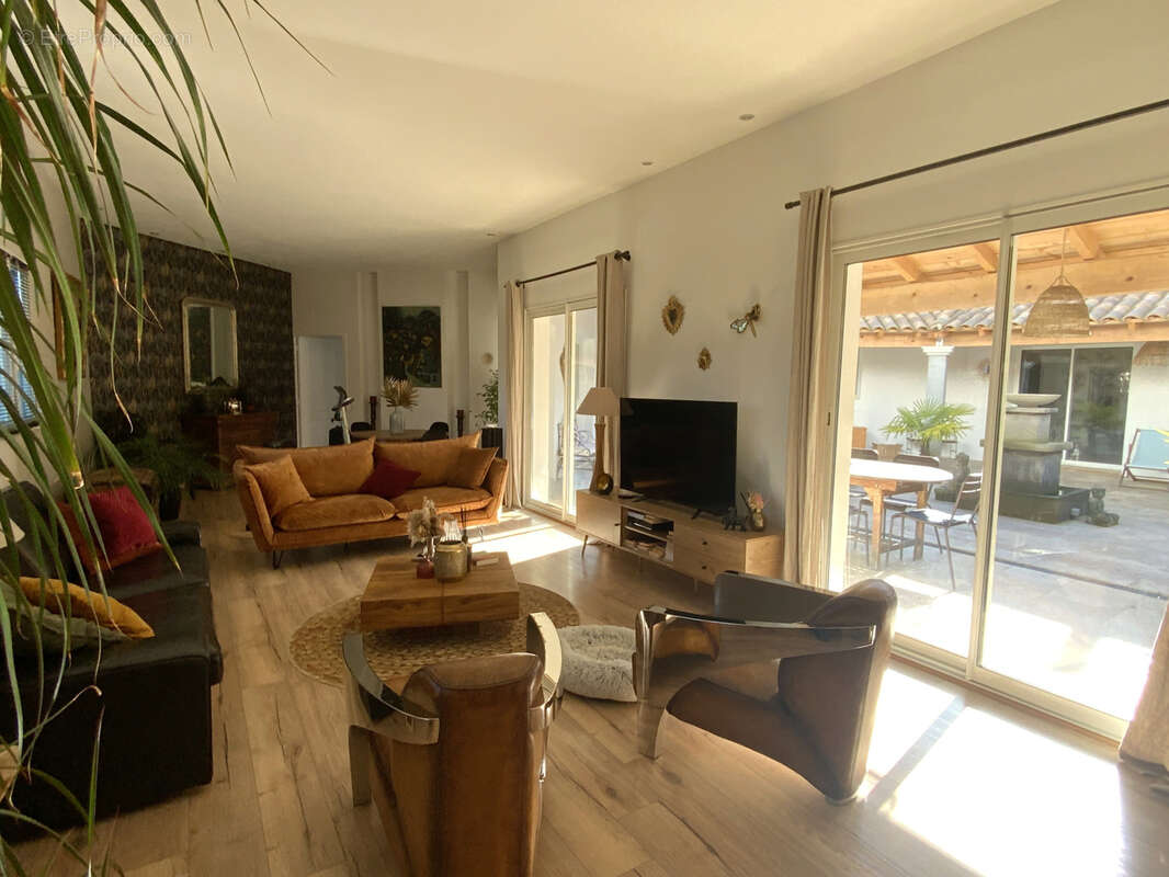 Maison à UZES