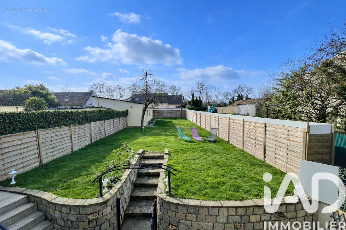 Photo 9 - Maison à MONTIGNY-LES-CORMEILLES