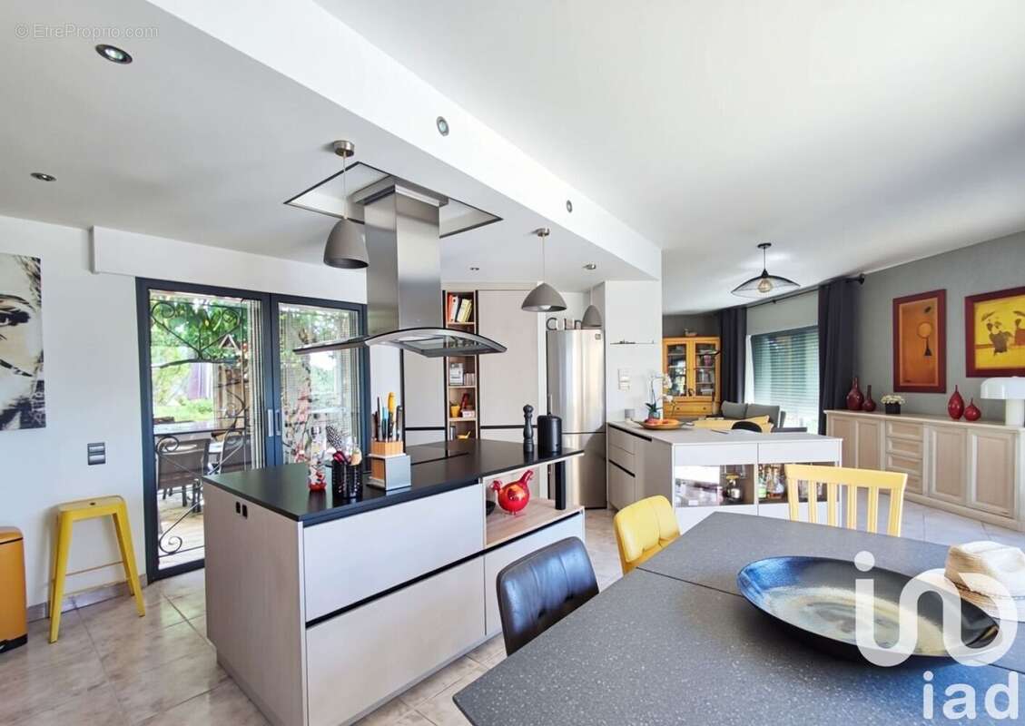 Photo 2 - Maison à SAINT-RAPHAEL