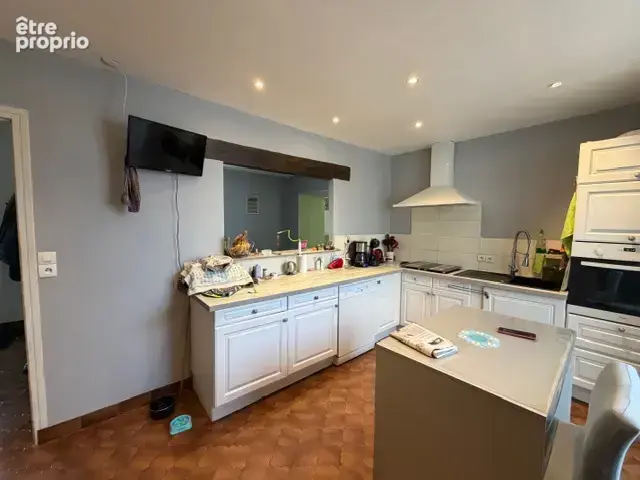 Murs et fonds de bar licence iv avec maison 4 chambres - photo 11