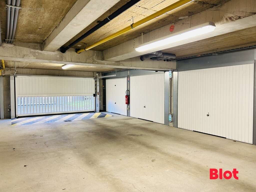 Parking à SAINT-MALO