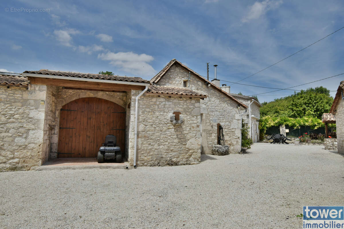 Maison à EYMET