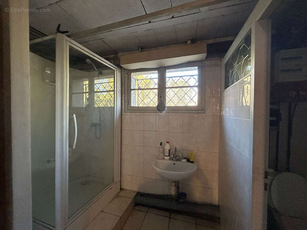 Maison à ROCHEMAURE