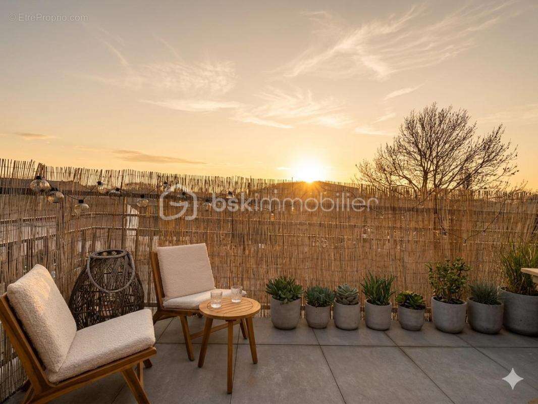 Appartement à LE MESNIL-LE-ROI