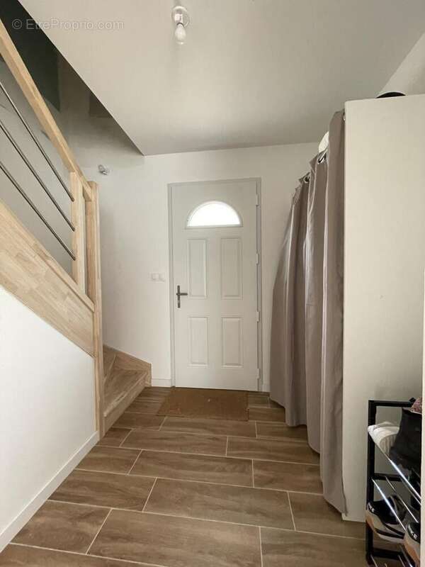 Maison à MONTFORT-LE-GESNOIS