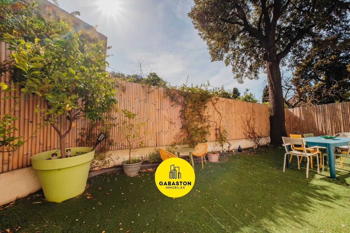 Appartement à MARSEILLE-7E