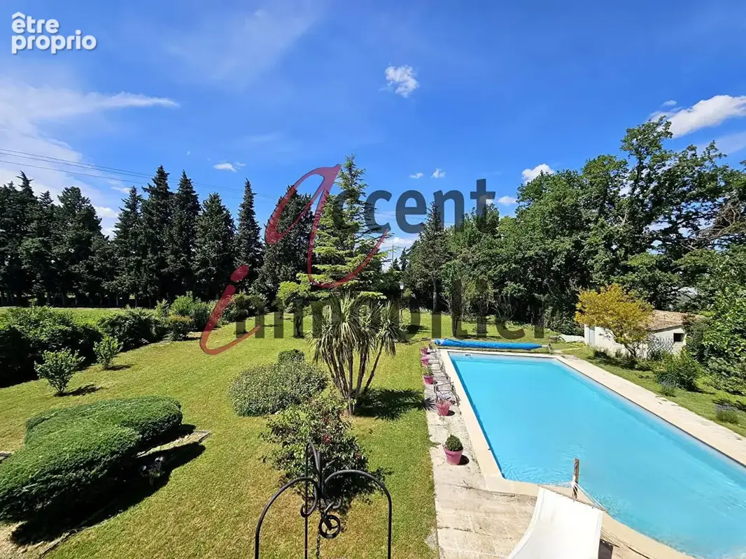 Maison Caumont Sur Durance 5 pièce(s) 244 m2 - photo 2