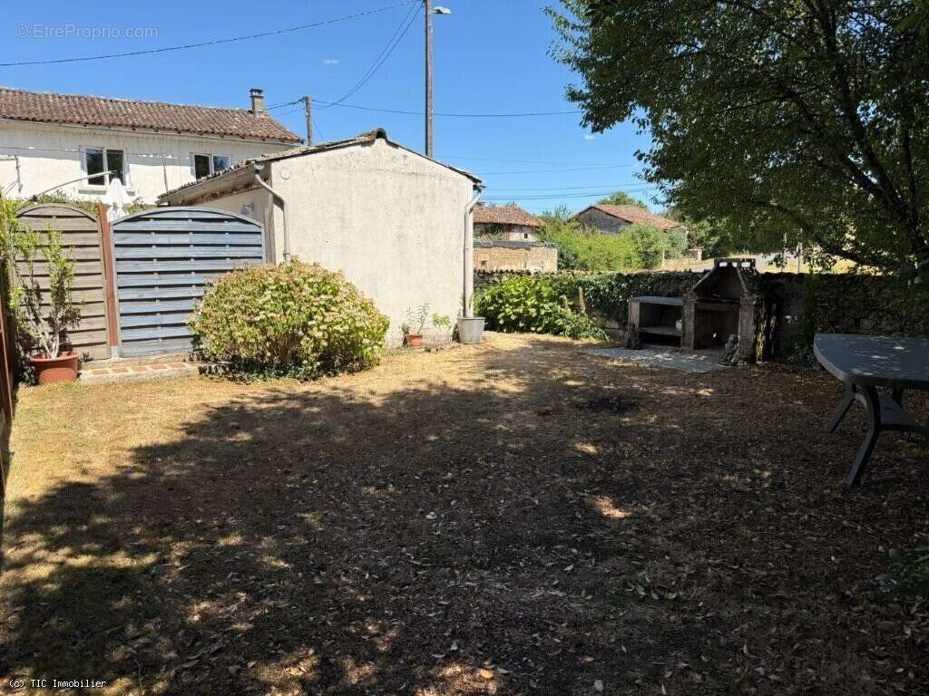 Maison à CIVRAY