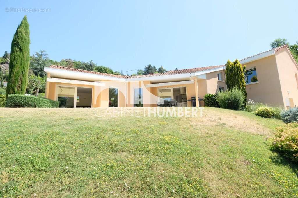 Maison à SAINT-PAUL-EN-CORNILLON