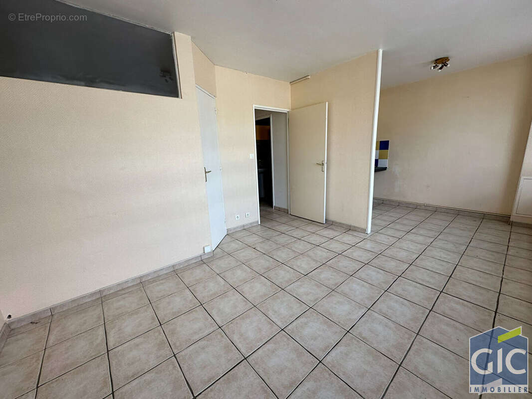 Appartement à HEROUVILLE-SAINT-CLAIR