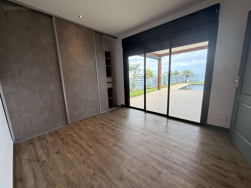 Maison à SAINT-DENIS