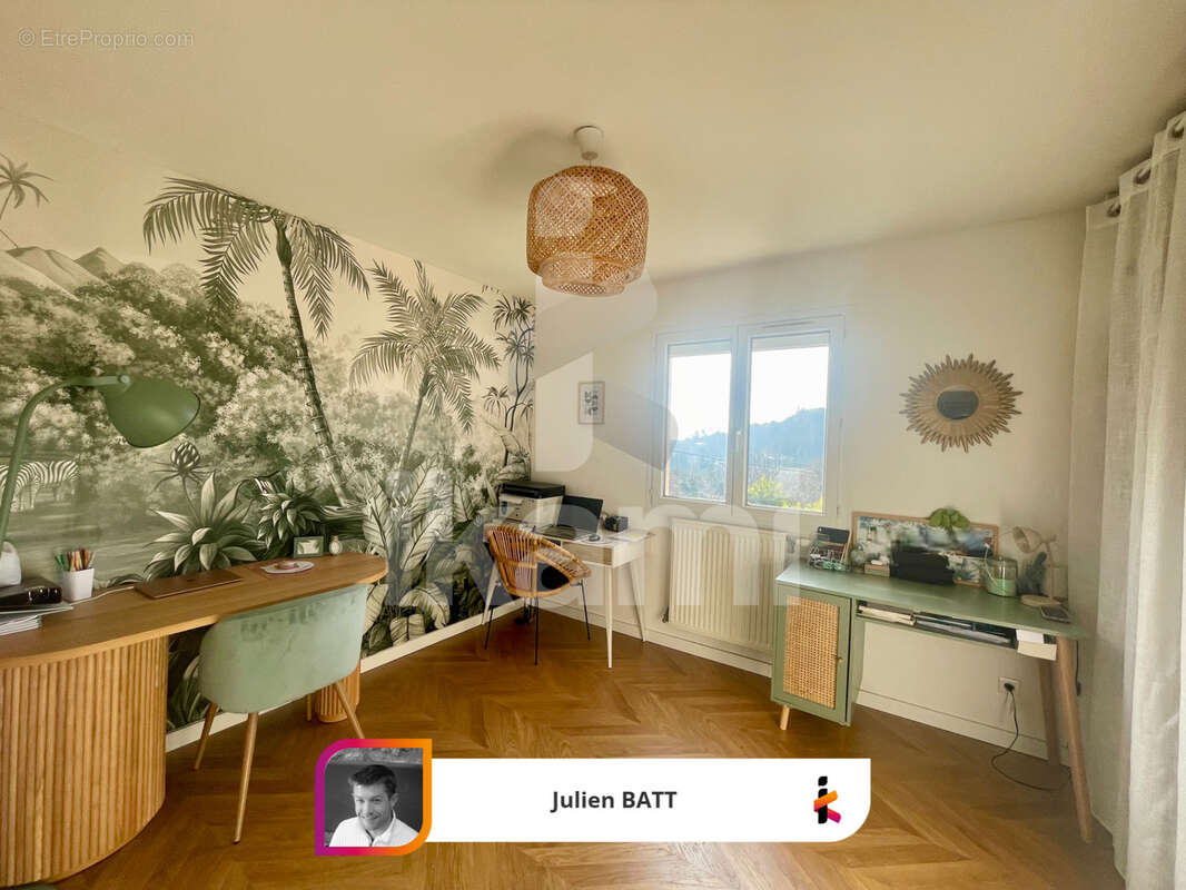 Maison à SAINT-DONAT-SUR-L'HERBASSE