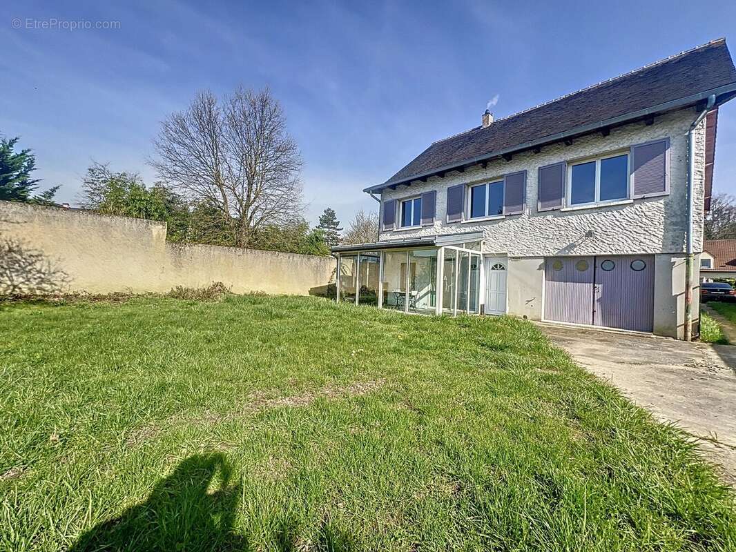 Maison à LE PLESSIS-TREVISE