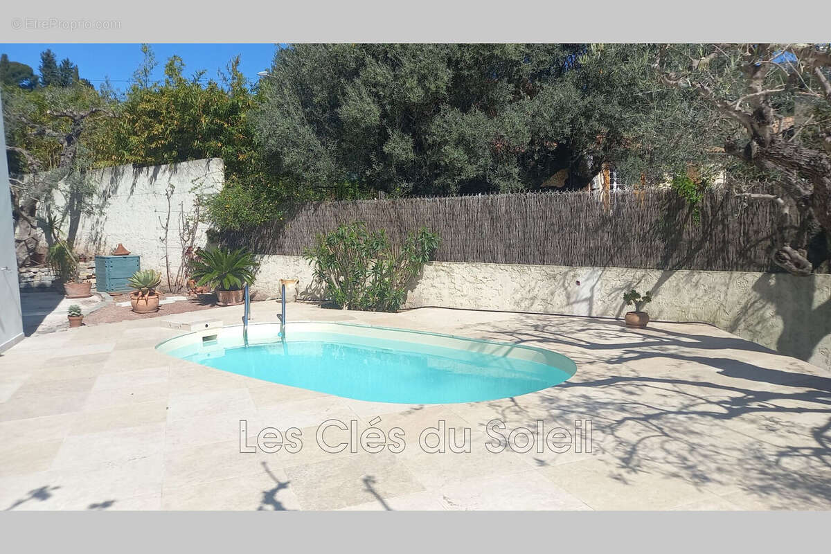 Maison à LA VALETTE-DU-VAR