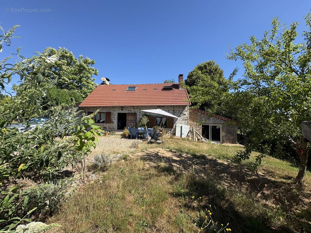 Maison à CHAMPNETERY