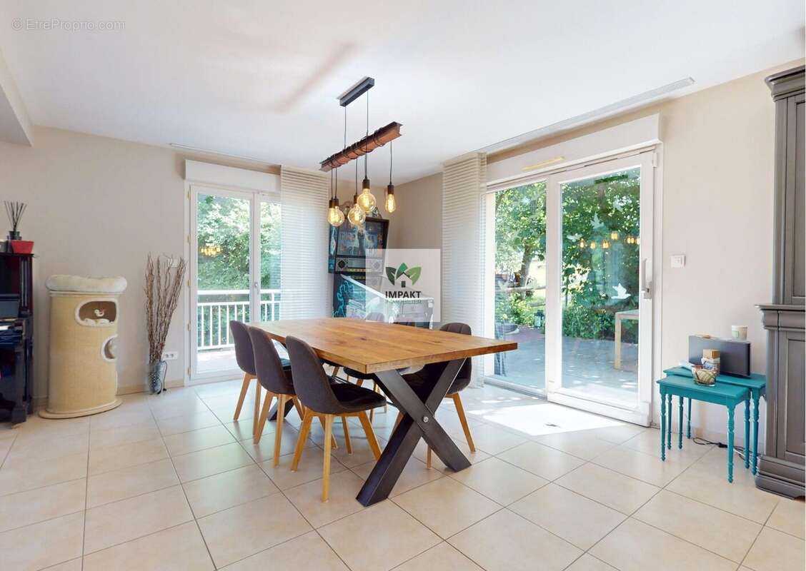 Maison à FRAHIER-ET-CHATEBIER