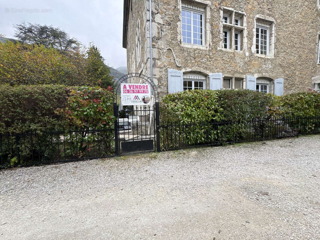 Appartement à VARCES-ALLIERES-ET-RISSET