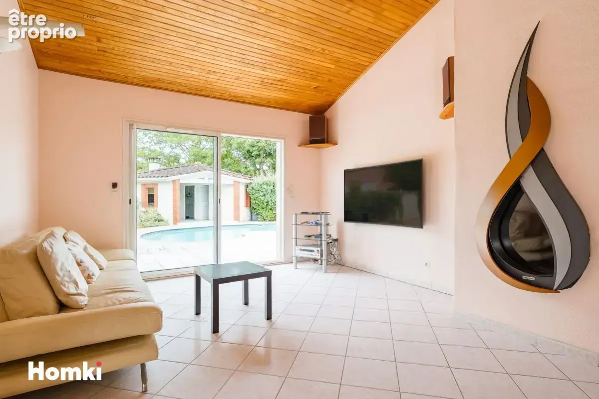 Maison/Villa T5 de 162 m² Imp. André Navarra à Toulouse 31100 - photo 3