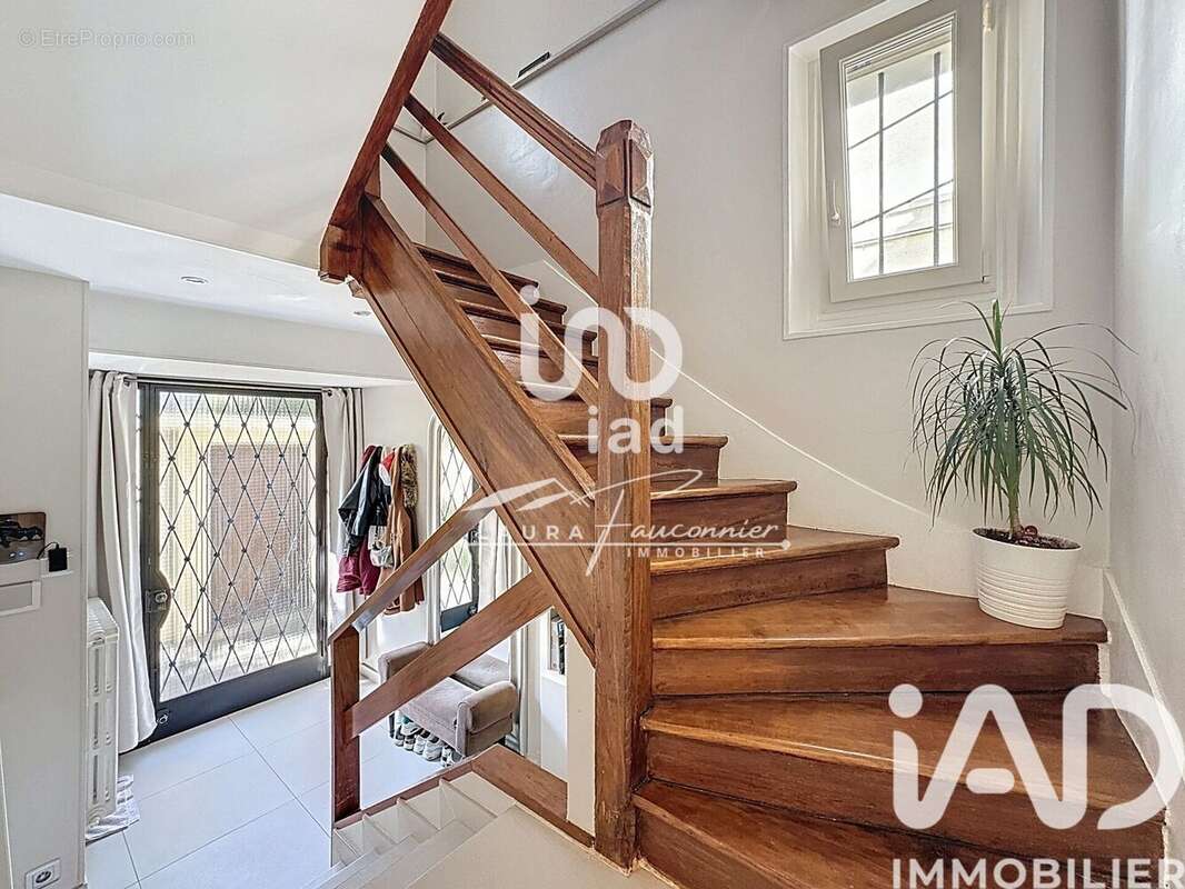 Photo 9 - Maison à LIVRY-GARGAN