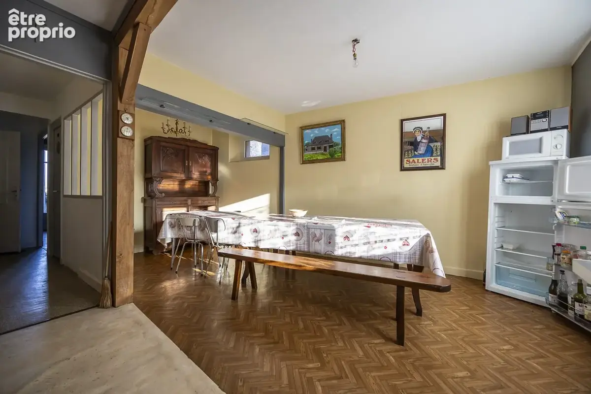 Maison 5 pièces 78 m² à vendre à Pleaux (15700) - photo 4