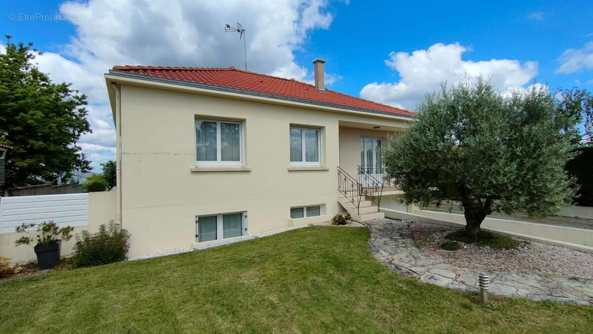 Maison à LA VERRIE