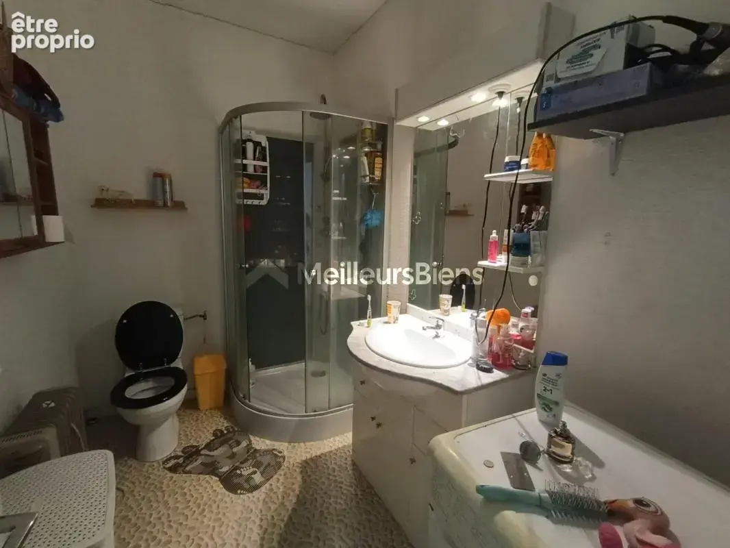 Maison avec grand garage  et studio indépendant - photo 8