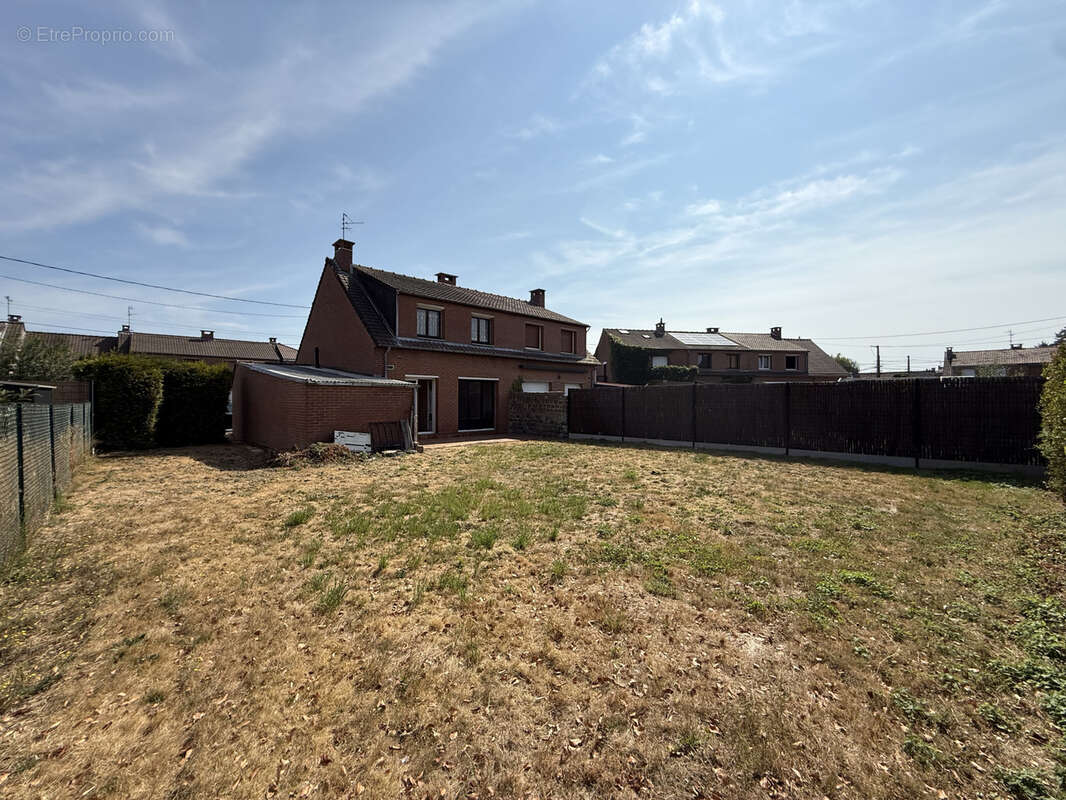 Maison semi individuelle avec jardin et garage - photo 14