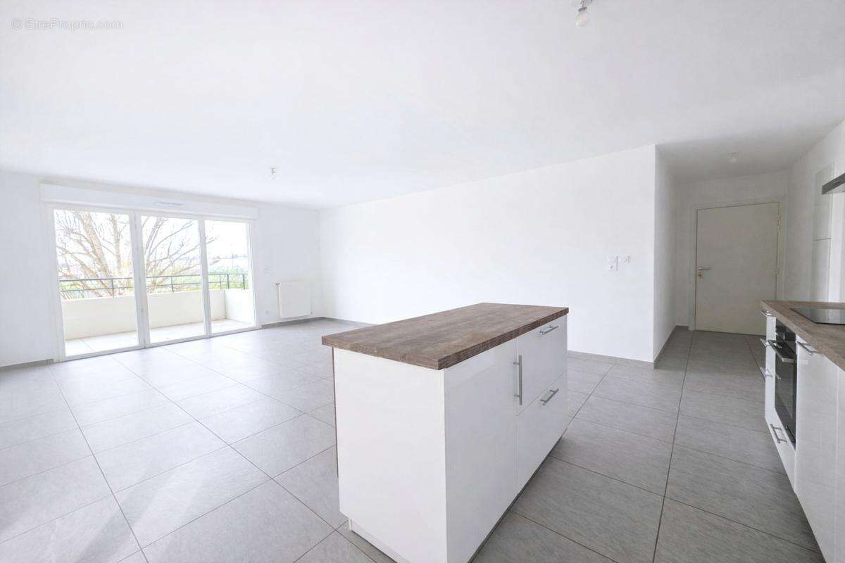 Appartement à QUINT-FONSEGRIVES