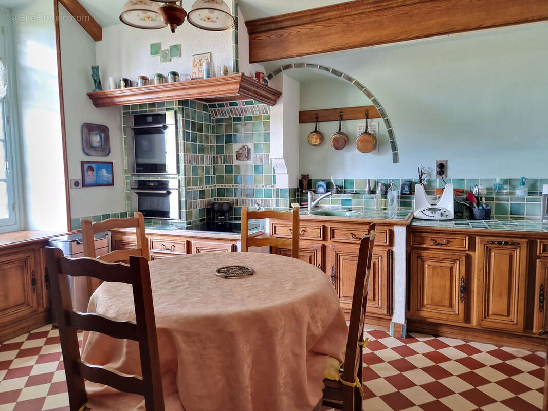 Maison à MONTCHAUVET