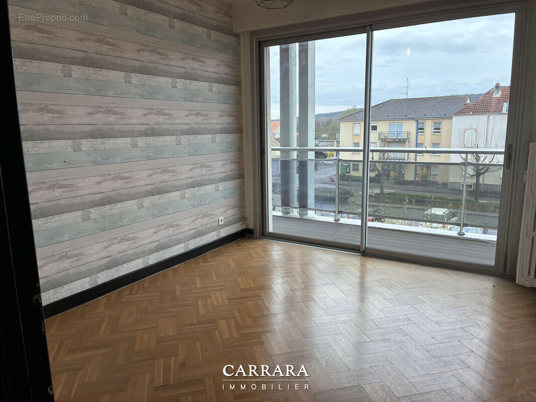 Appartement à ARS-SUR-MOSELLE