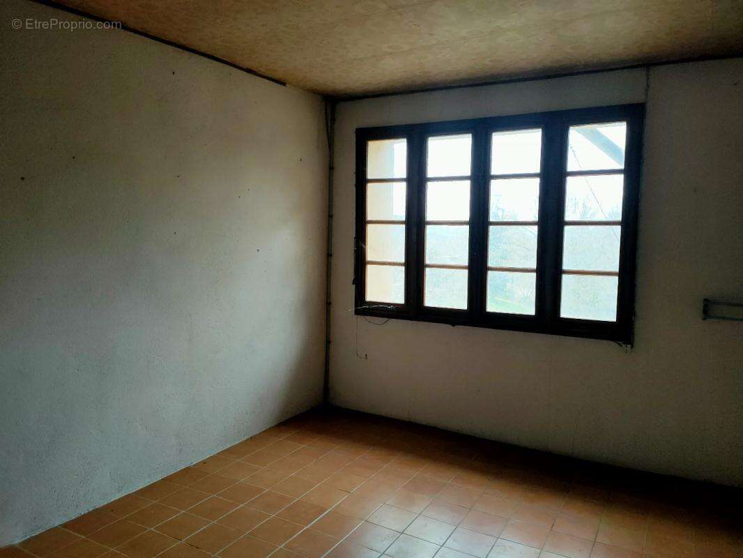 Maison à ALTILLAC
