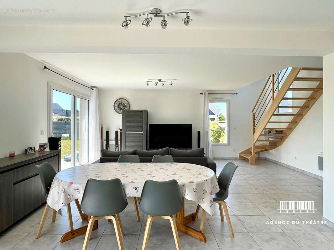 Maison à COURSEULLES-SUR-MER