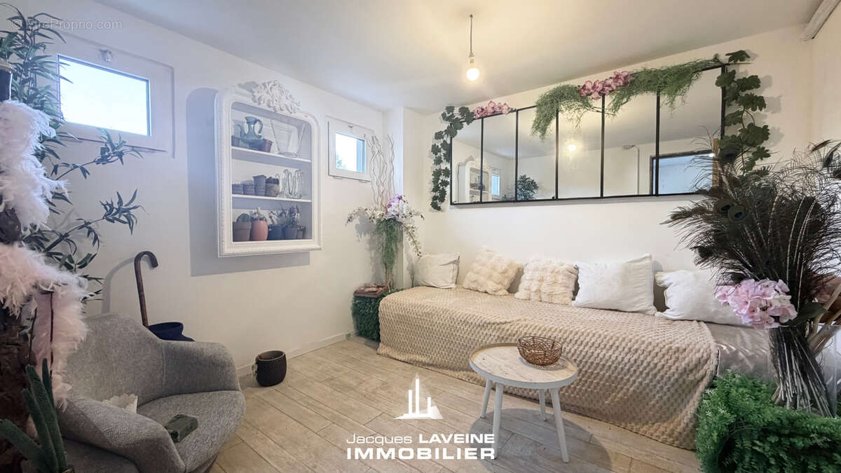 Appartement à SCY-CHAZELLES