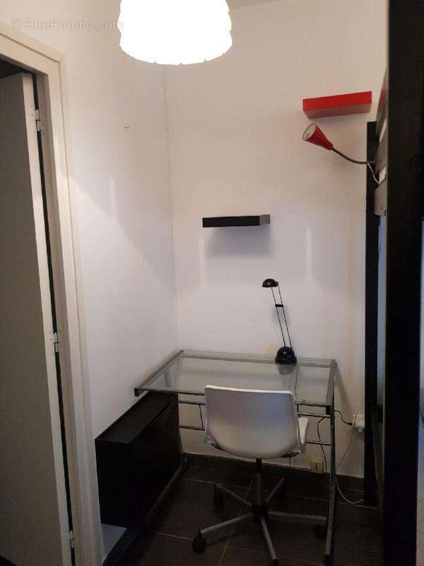 Studio meublé avec locataire en place à Saint Etienne 1 pièce 27 m2 - photo 6