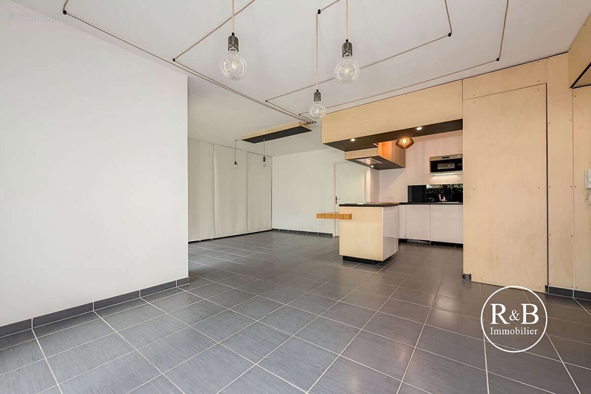 Appartement à VILLEPREUX