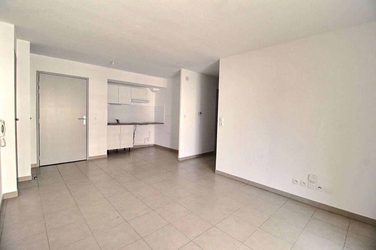 Appartement à JUVIGNAC