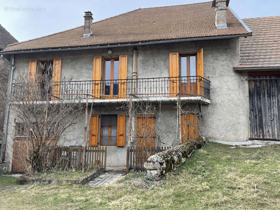 Maison à LALLEY