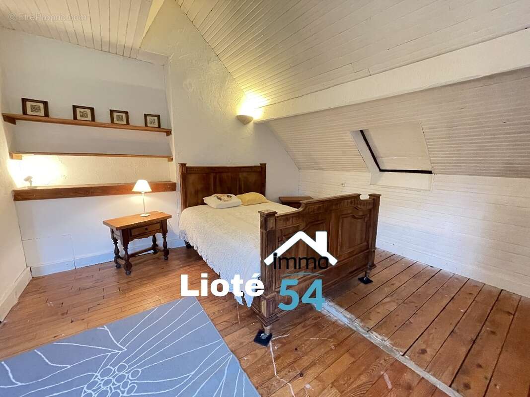 Maison à VINCEY