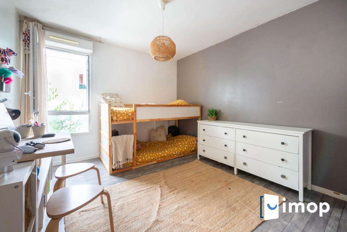 Appartement à STAINS