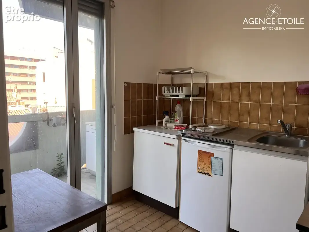Appartement T1   67 cours Gouffe, 13006 Marseille   5ème étage - photo 5