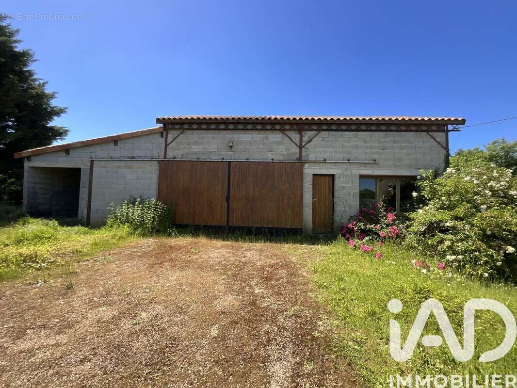 Photo 5 - Maison à VIVONNE