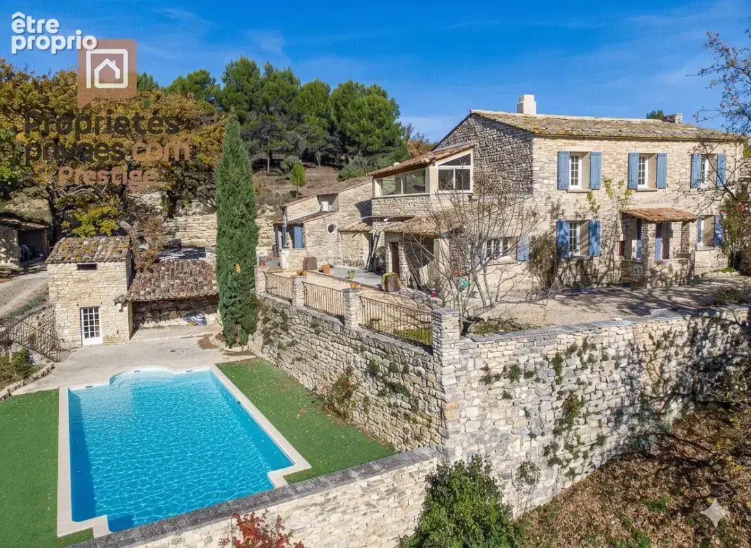 Bastide en pierres à proximité de GORDES - avec gîte indépendant - Piscine - photo 2