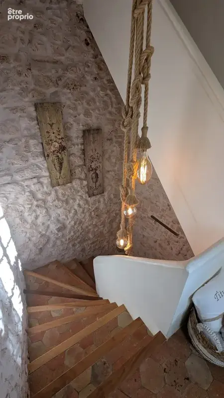 Maison 250 m² à Le Cannet-Des-Maures  - photo 7