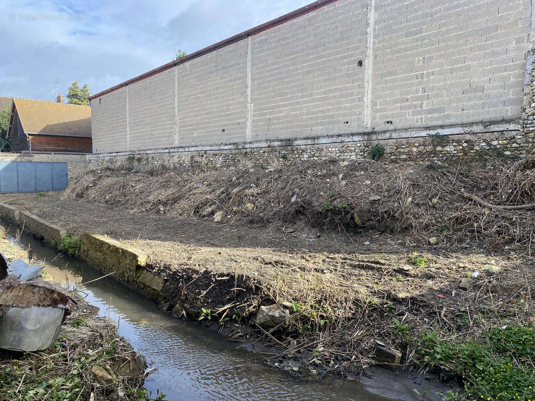 Terrain à PACY-SUR-EURE