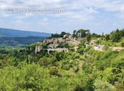 Appartement à BONNIEUX
