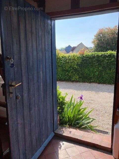 Maison à FEUQUIERES-EN-VIMEU