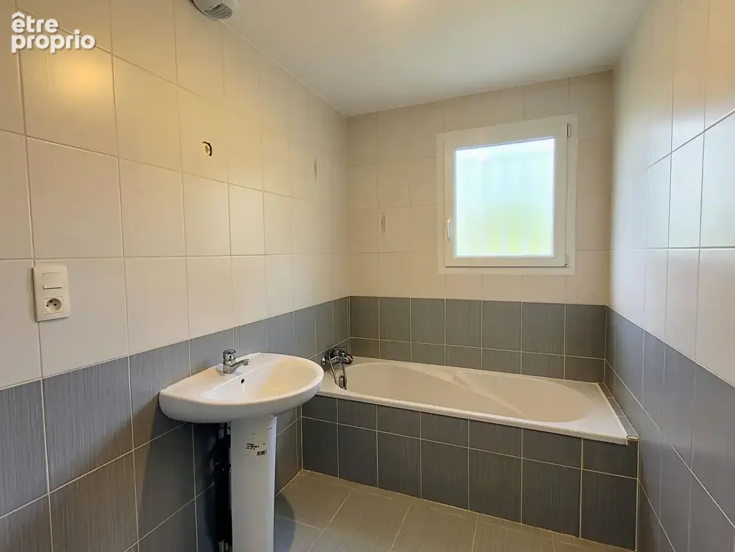 Maison Plain pied Beaulieu 90 m² sur 725 m² de terrain - photo 11