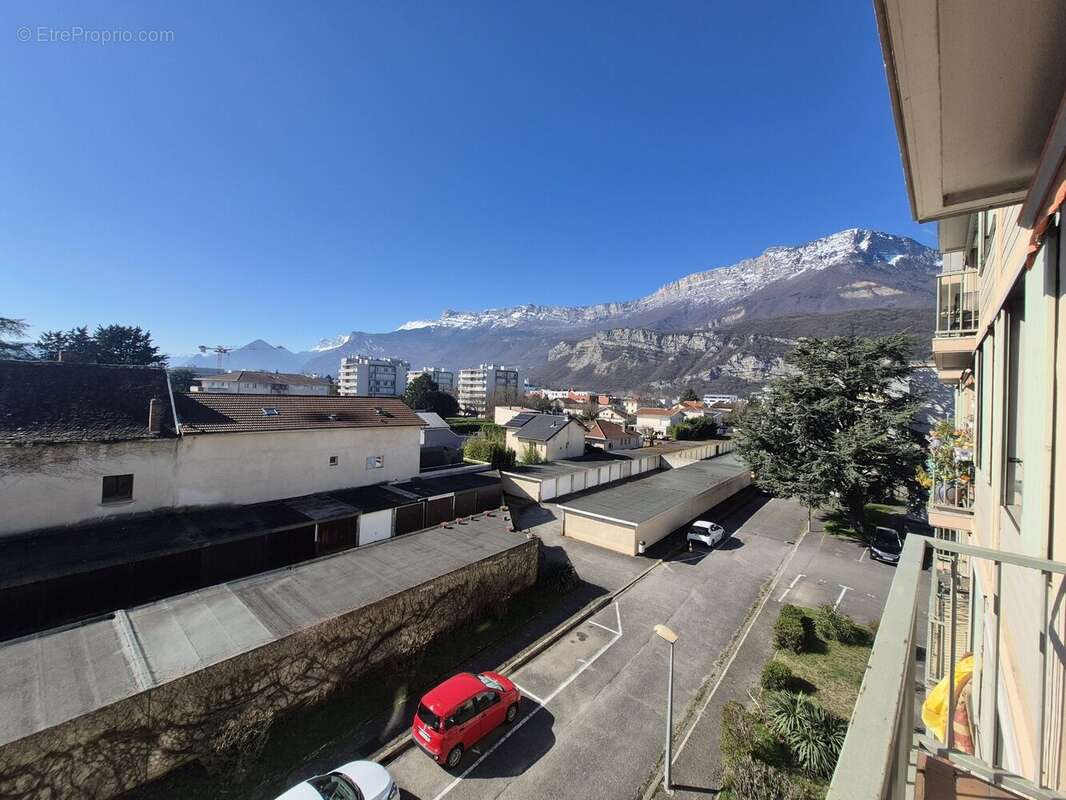 Appartement à ECHIROLLES