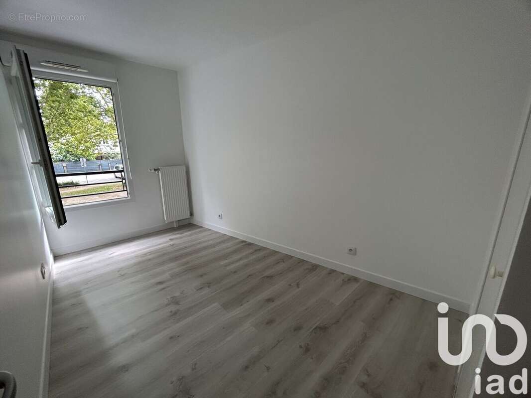 Photo 7 - Appartement à SAINT-OUEN-L'AUMONE