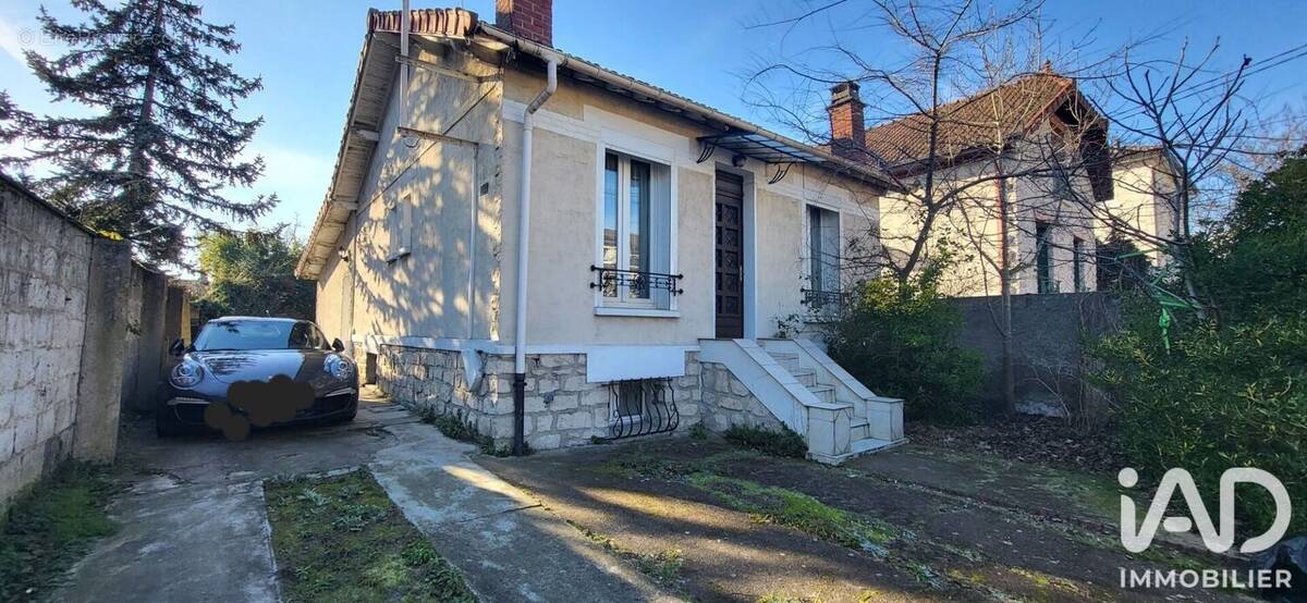Photo 1 - Maison à LIVRY-GARGAN